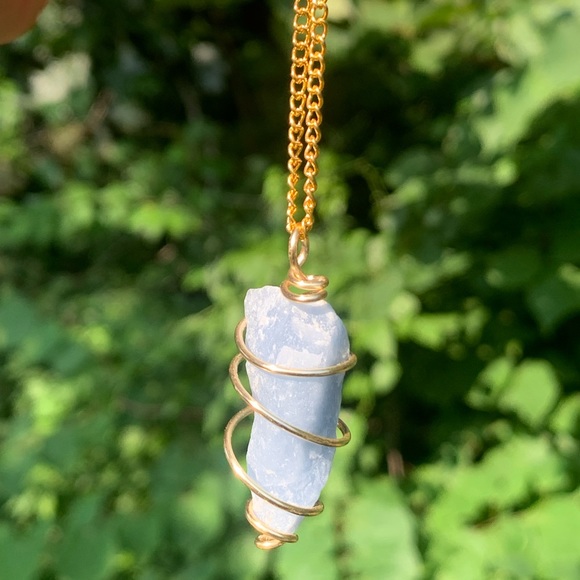 Raw angelite stone necklace - Picture 4 of 4